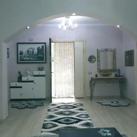 Pensión Nano Residents' Charming Getaway *