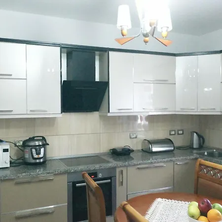Πανσιόν Nano Residents' Charming Getaway Μπεράτ