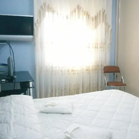 Nano Residents' Charming Getaway Гостевой дом Берат